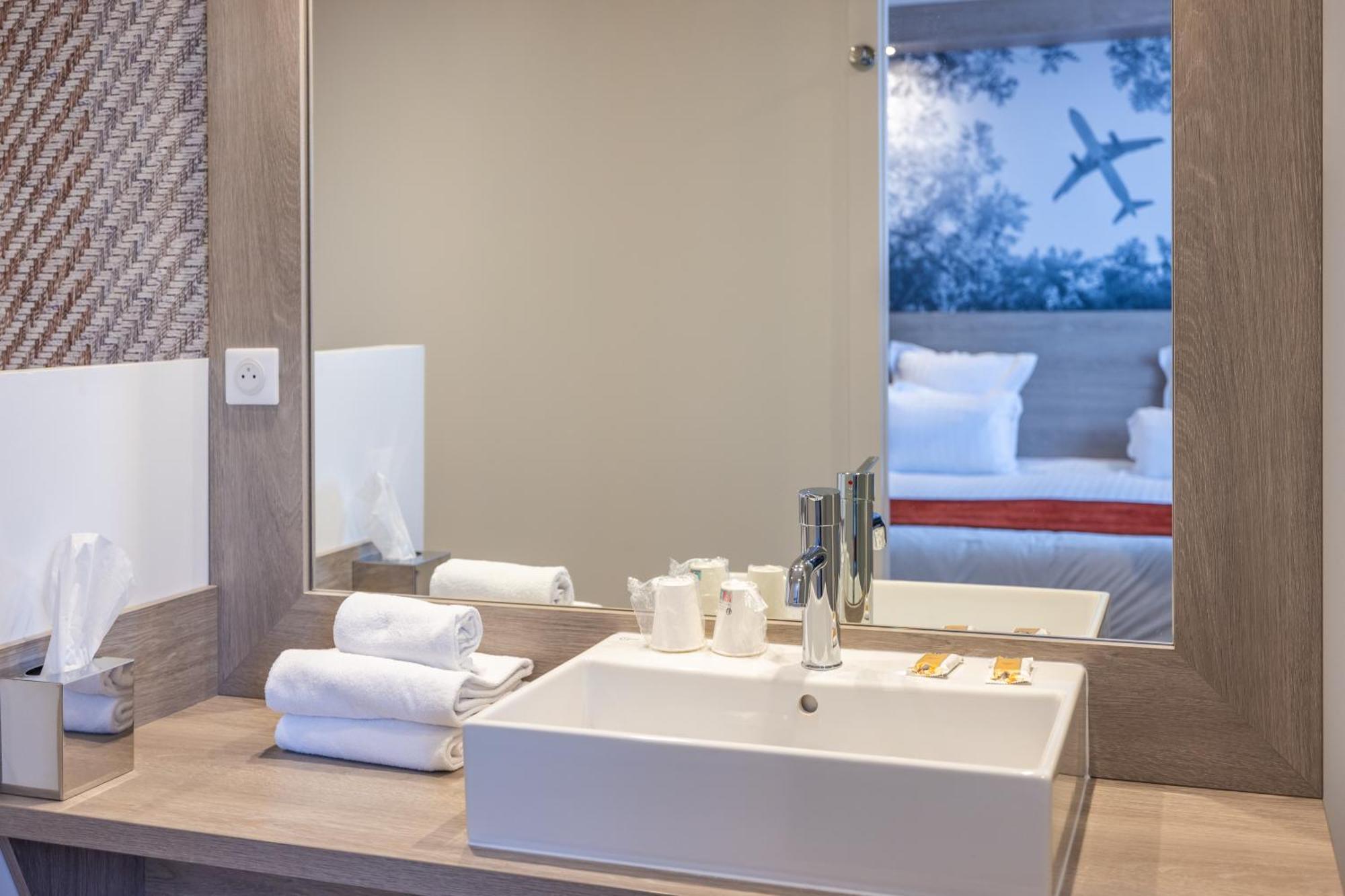 Best Western Saint Exupery Eysines - Bordeaux Ouest Екстериор снимка